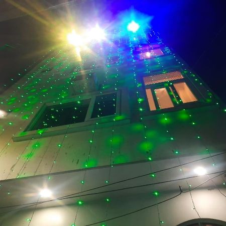 Hotel Blue Star バラナシ エクステリア 写真